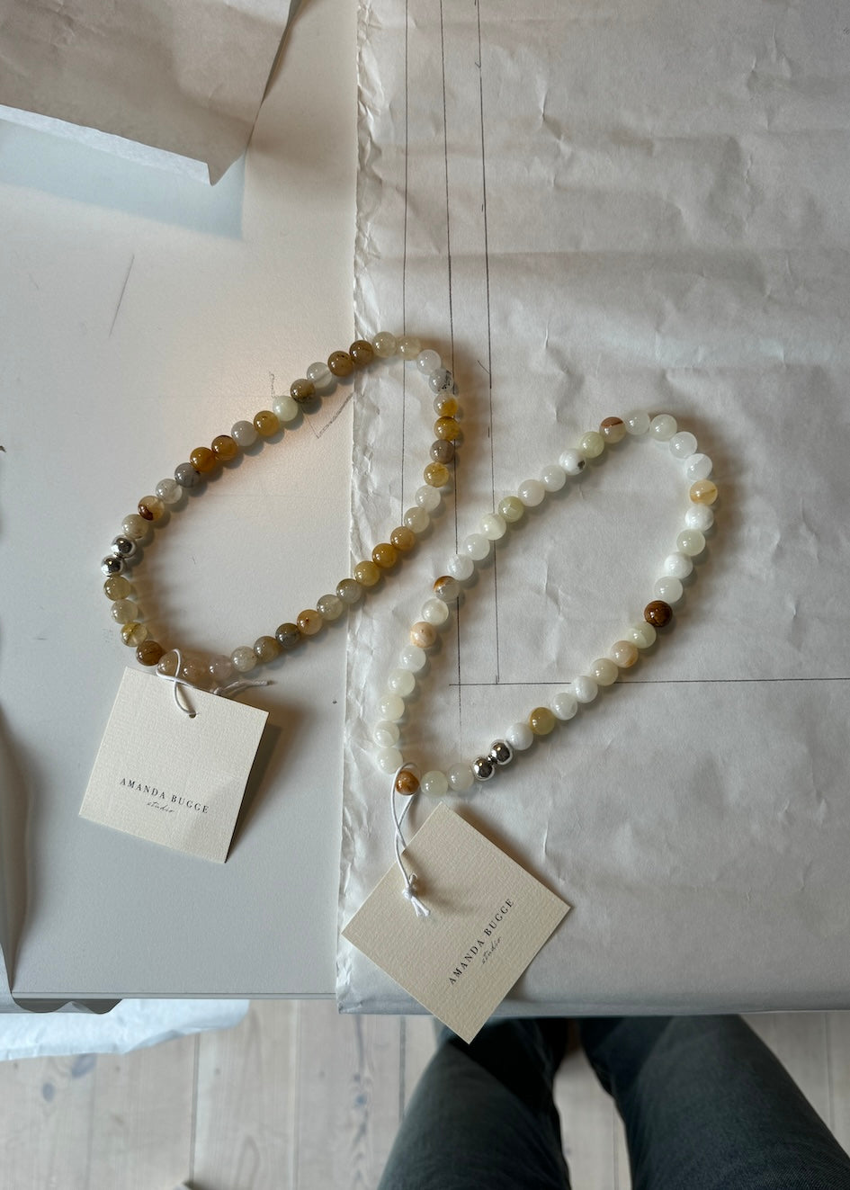 AMANDA-BUGGE-studio-luna-jade-necklace-in-brindle