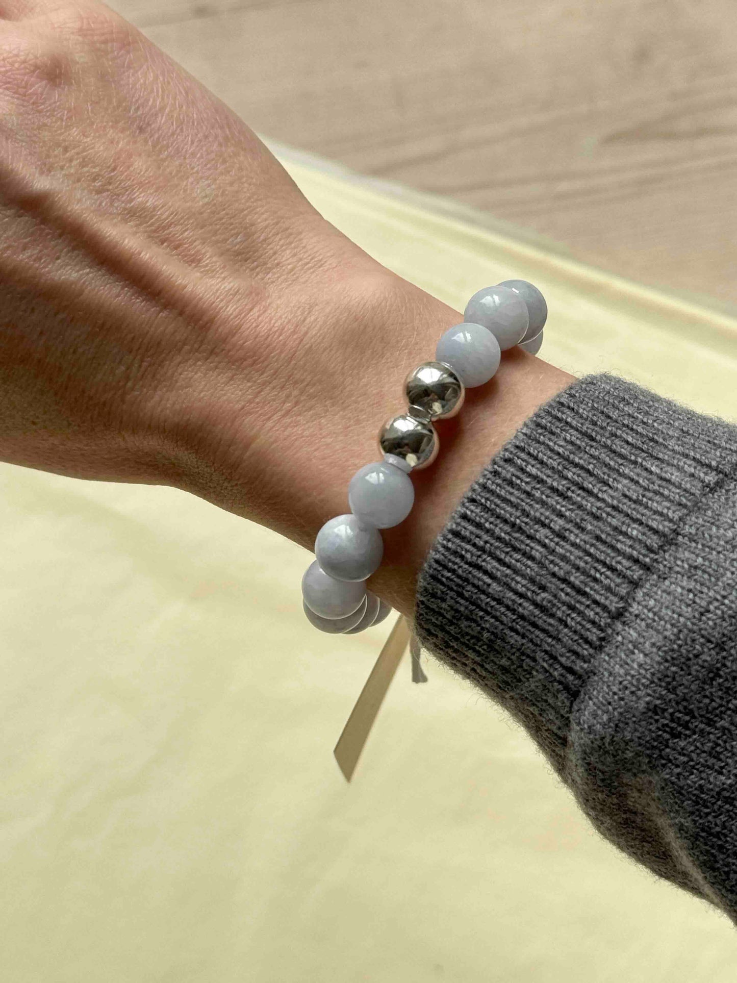 AMANDA-BUGGE-studio-luna-vela-bracelet-in-grey-blue