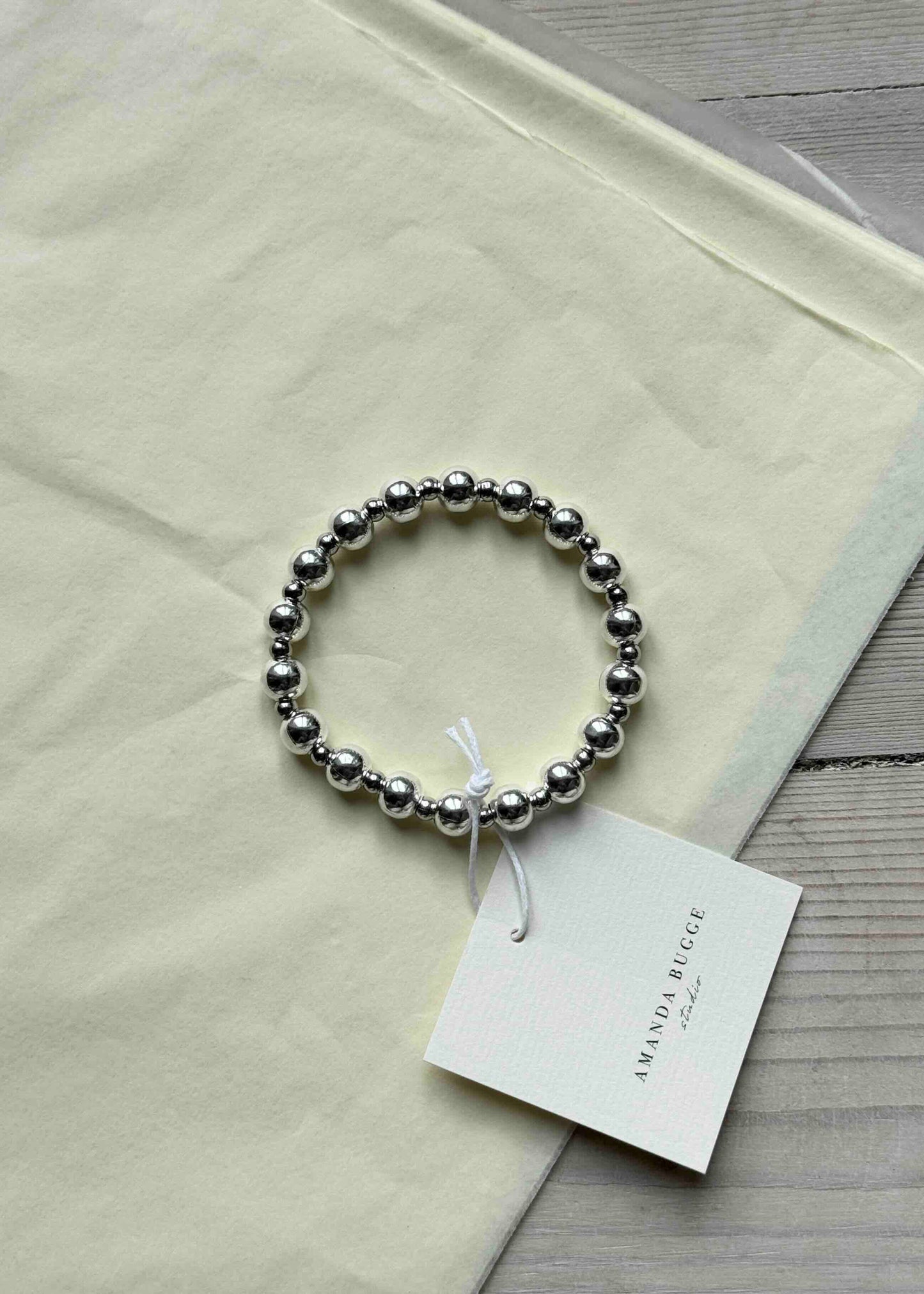 AMANDA-BUGGE-studio-luna-vela-bracelet-in-silver